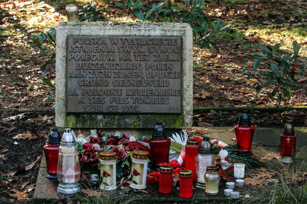 Pools Monument Poolse Begraafplaats Lommel #2