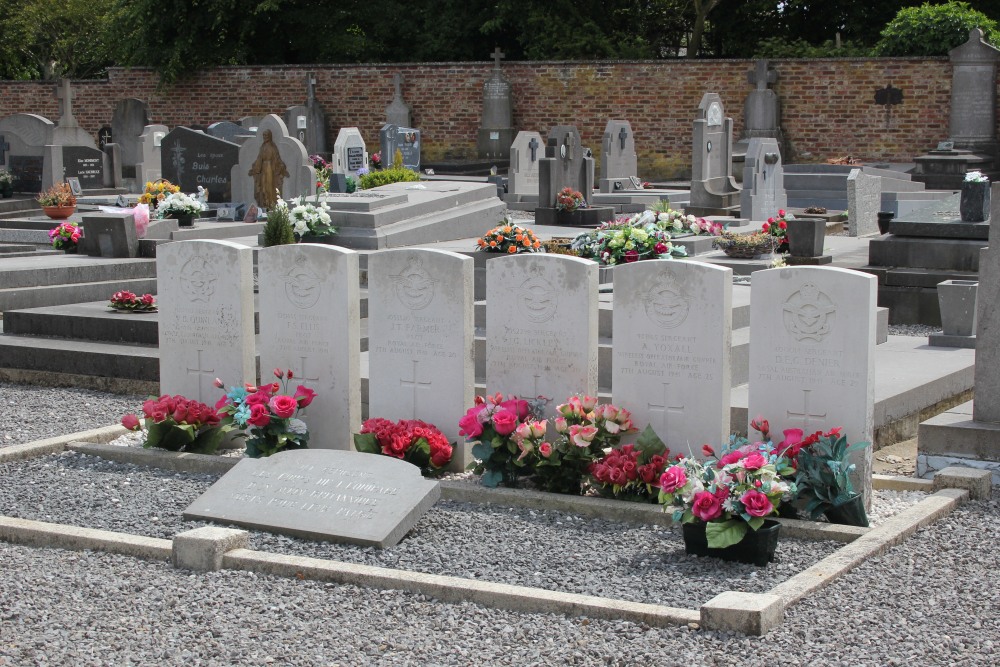 Commonwealth War Graves Thorembais-St.Trond #2