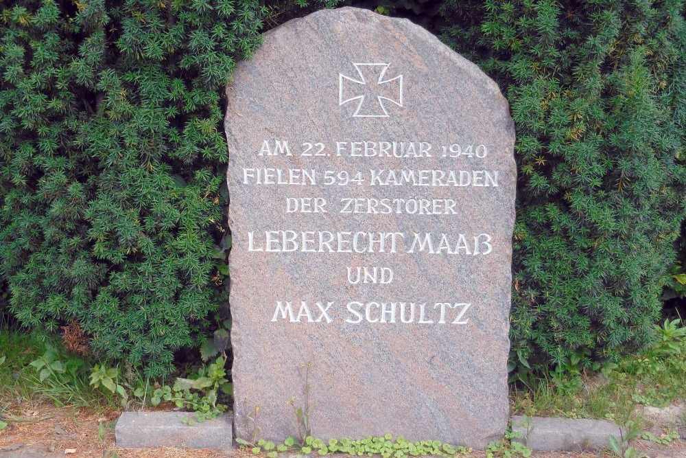 Gedenkteken 'Leberecht Maass' en 'Max Schultz' #1