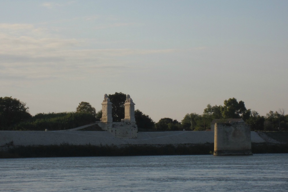 Voormalige spoorbrug 'Pont aux Lions' #2