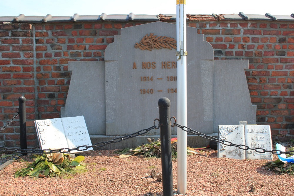 Oorlogsmonument Begraafplaats Lanaye #1