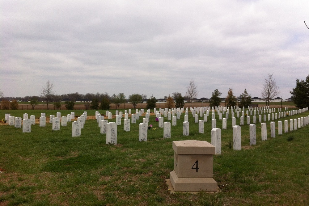 Amerikaanse Oorlogsgraven Kentucky Veterans Cemetery West #1