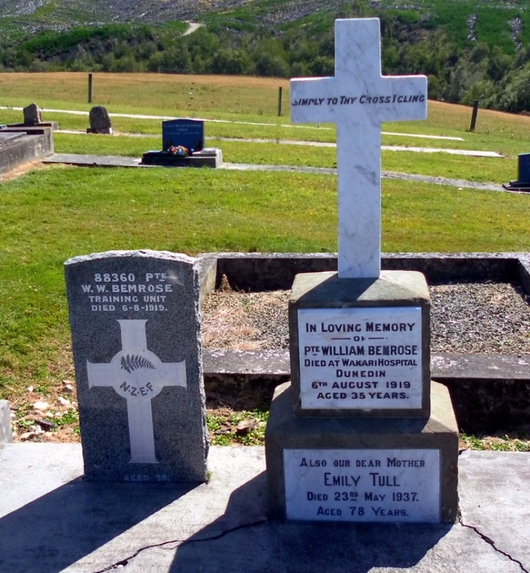 Commonwealth War Grave Waikaia Cemetery #1