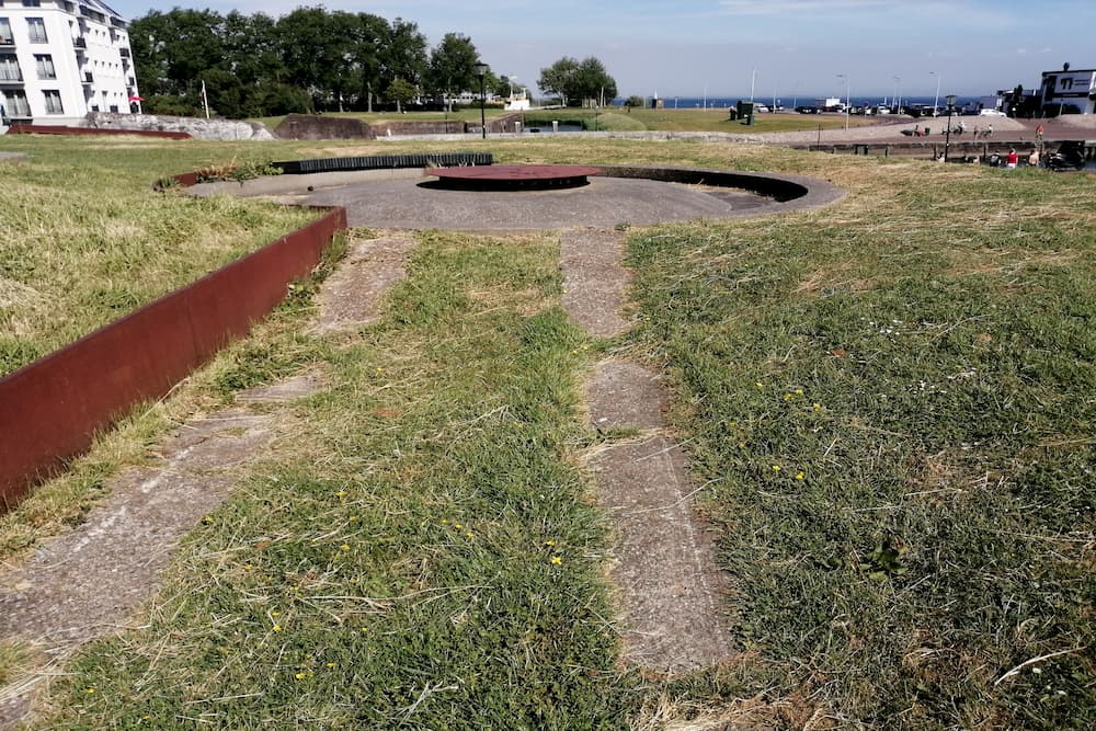 Gun Emplacement Stp XXVIII HM  Hellevoetsluis #2