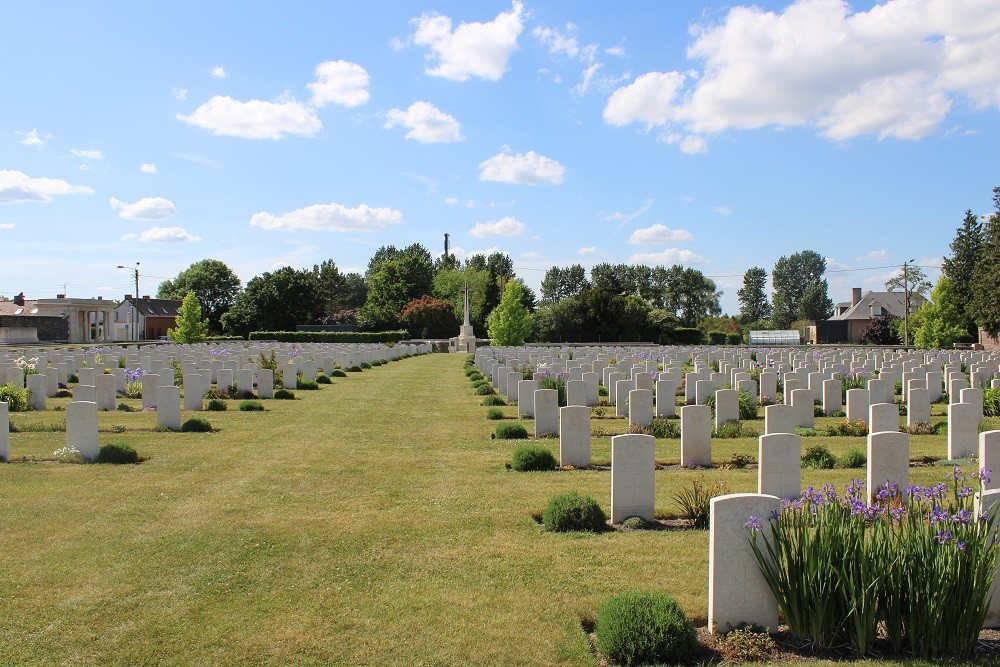 Commonwealth War Cemetery Vermelles #4