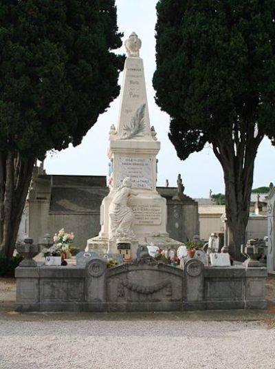 War Memorial Saint-Thibéry #1