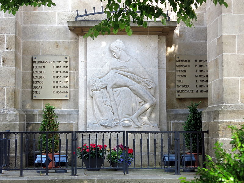 Oorlogsmonument Steinsel #1