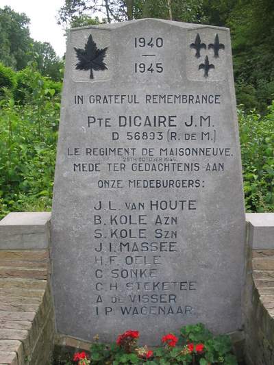 Oorlogsgraf van het Gemenebest en Oorlogsmonument Kloetinge #2