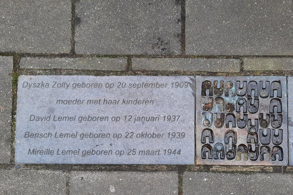 Remembrance Stones Pannenhuisstraat 144 #2