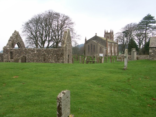 Commonwealth War Graves Buittle Parish Churchyard