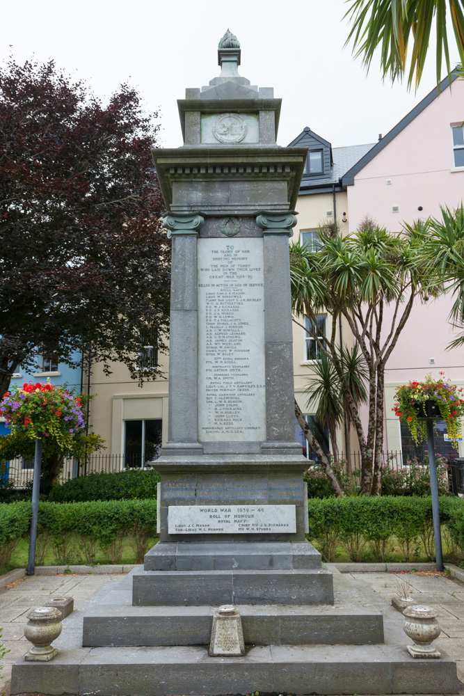 Oorlogsmonument Tenby #2