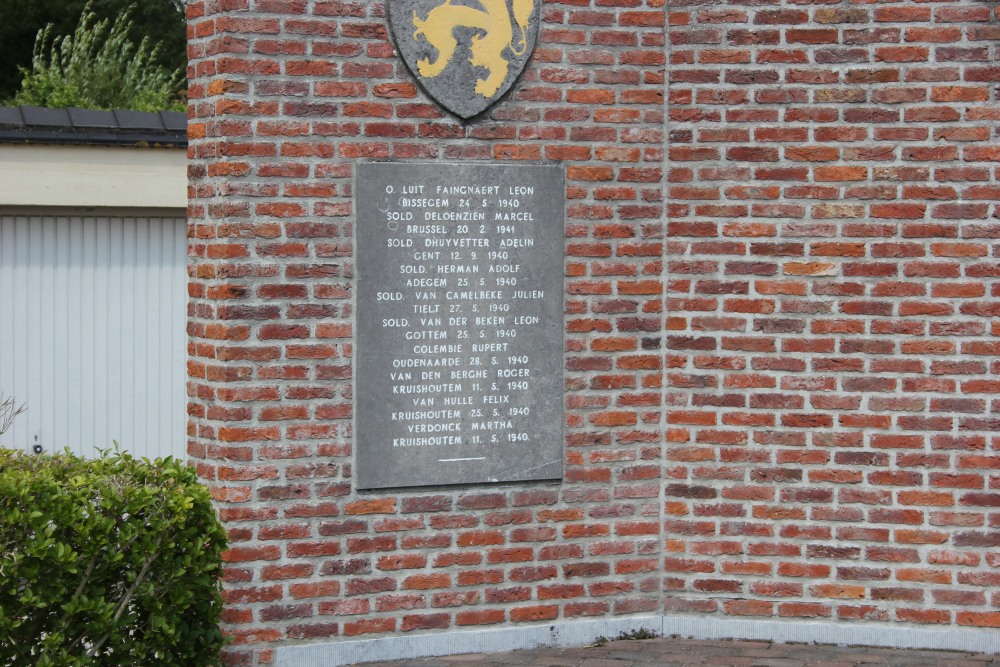 War Memorial Cemetery Kruishoutem #3