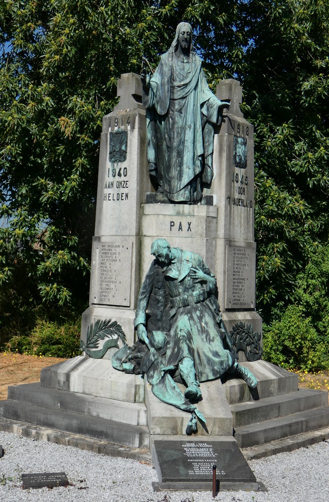 Oorlogsmonument Waarschoot #2