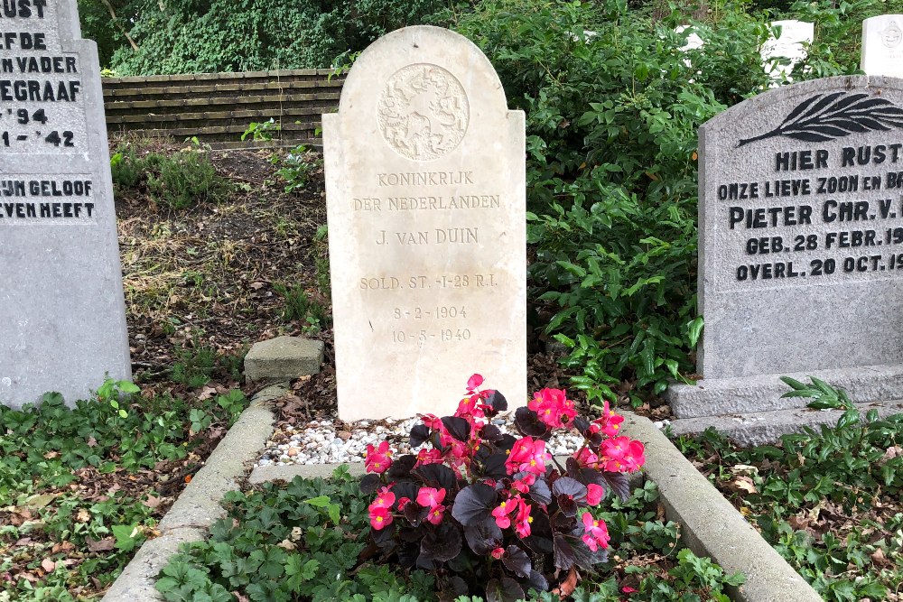 Dutch War Graves General Cemetery Noordwijk #4