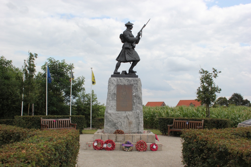 Monument Black Watch Zonnebeke #2