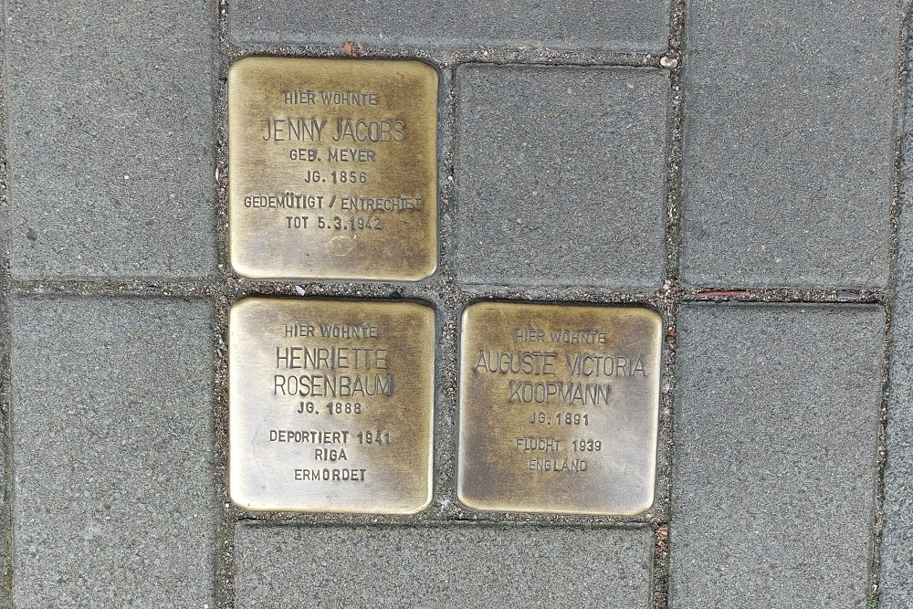 Stolpersteine Bahnhofstrae 28