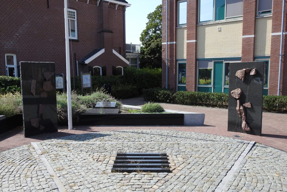 War Memorial Raamsdonksveer #2