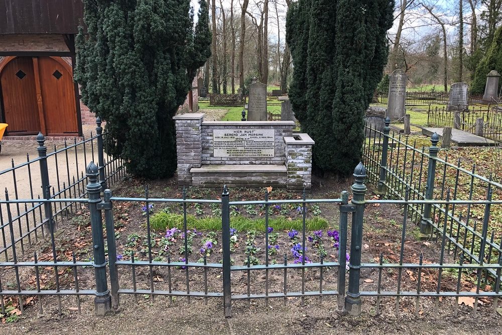 Nederlandse Oorlogsgraven Algemene Begraafplaats Ambt-Delden #1