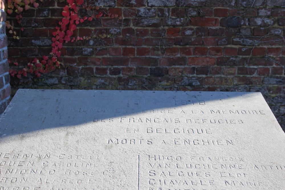 Monument Franse Vluchtelingen Begraafplaats Enghien #2