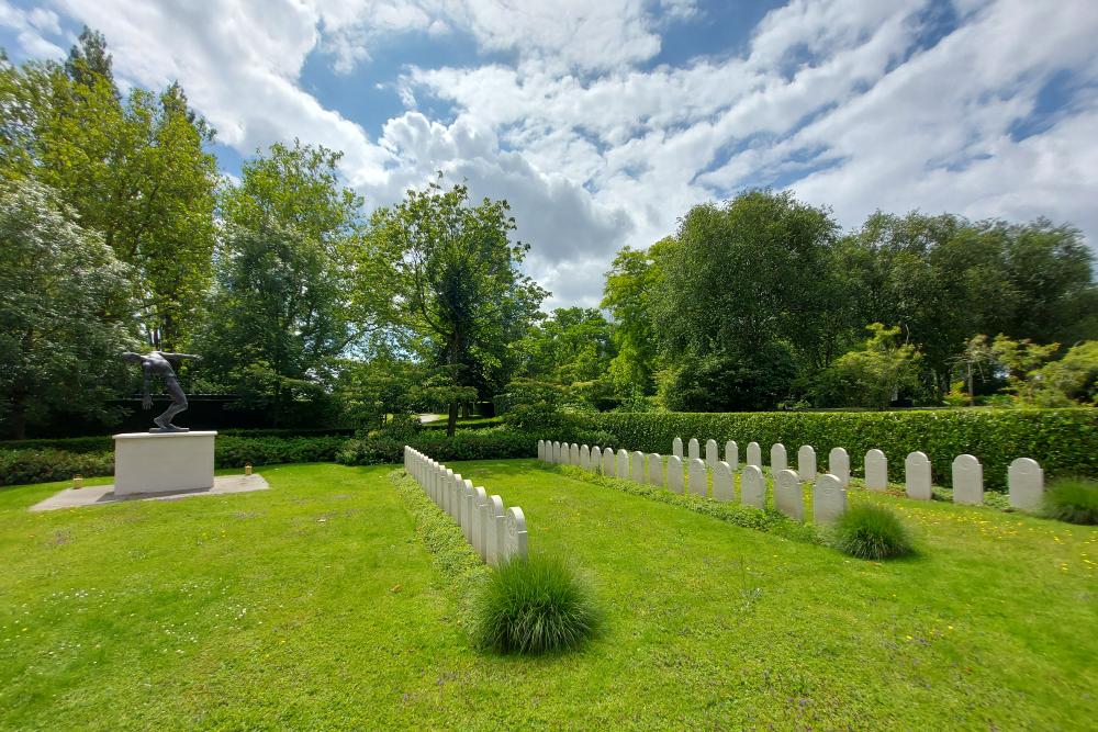 Dutch War Graves Dordrecht #4