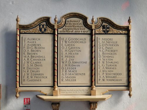 Monument Tweede Wereldoorlog St. Nicholas Church #1