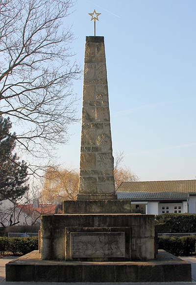 Monument Gesneuvelde Sovjetsoldaten Kaulsdorf #1