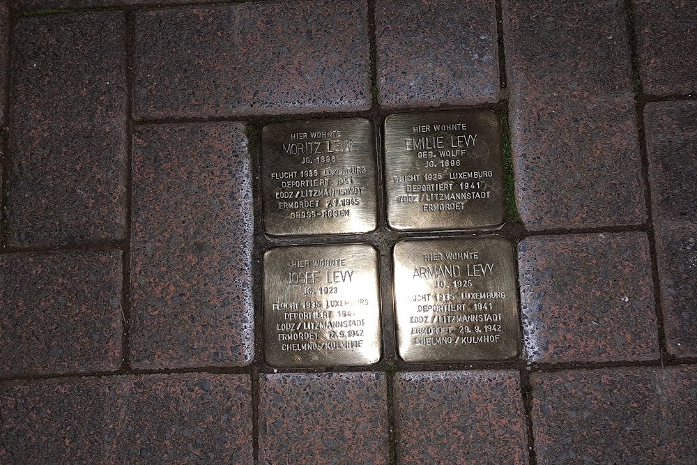 Stolpersteine Lindenstrae 17 #1