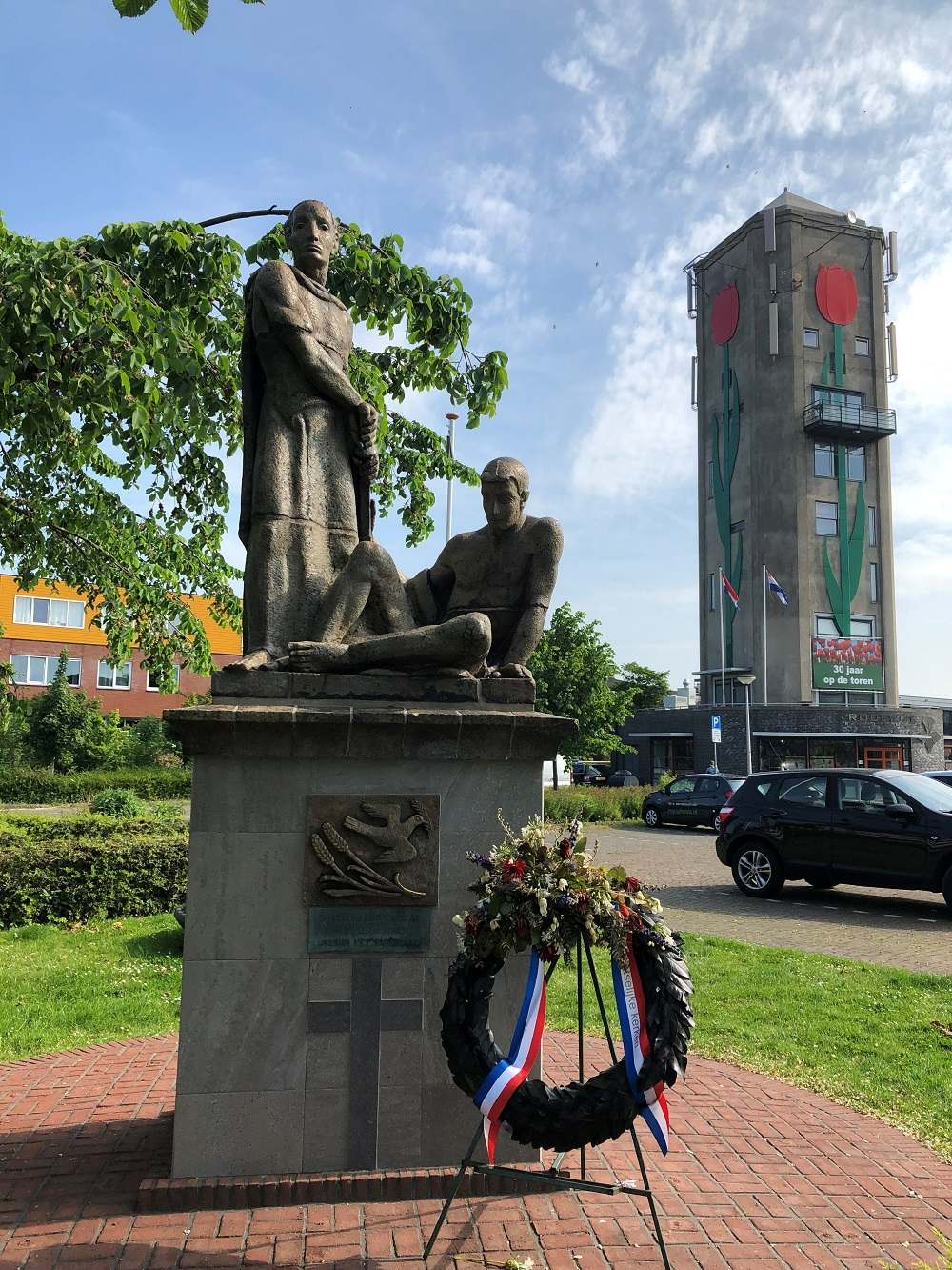 War Memorial Roelofarendsveen #5