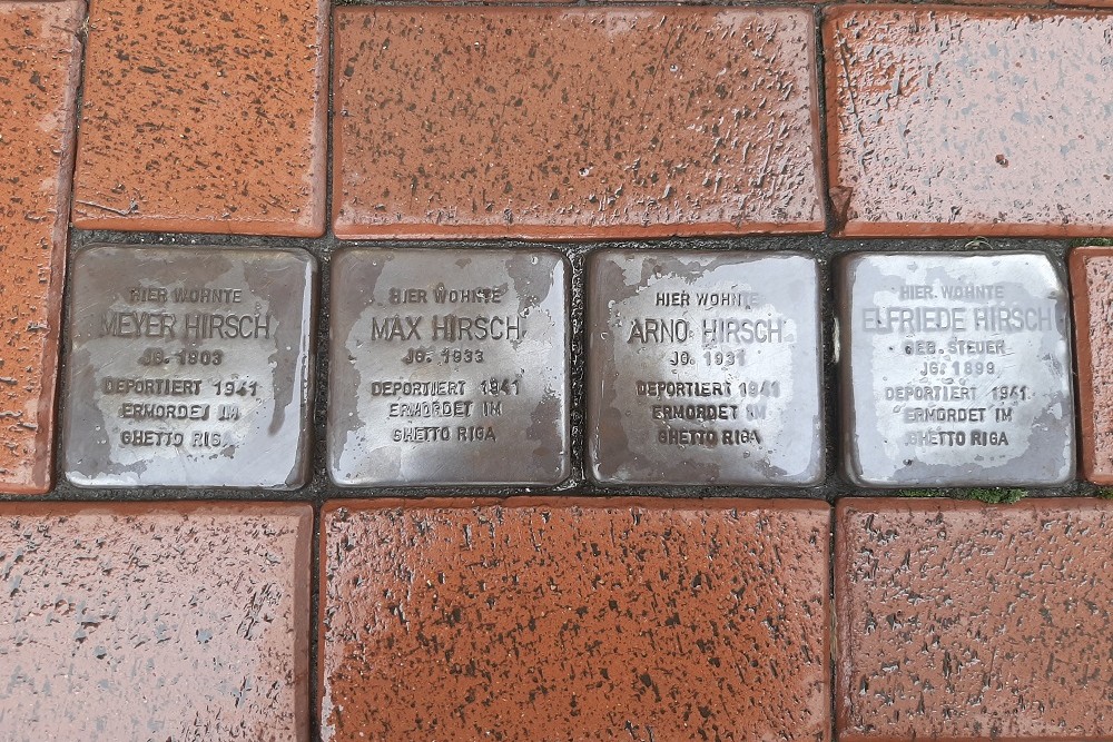 Stolpersteine Hhnermarkt 18 #1