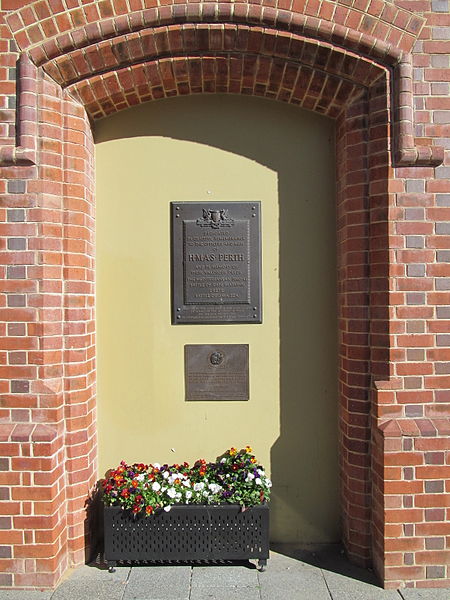 Monument HMAS Perth