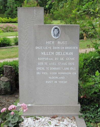 Dutch war Graves Axel #4
