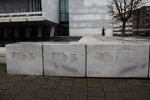 Memorials Arnhem Town Hall #4