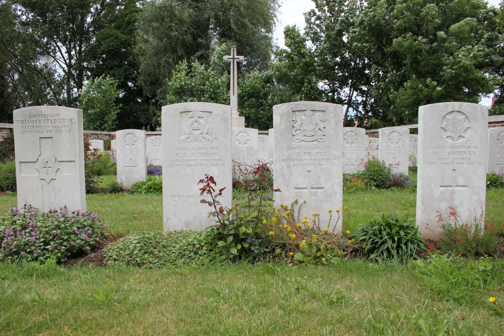 Commonwealth War Cemetery Ayette #3