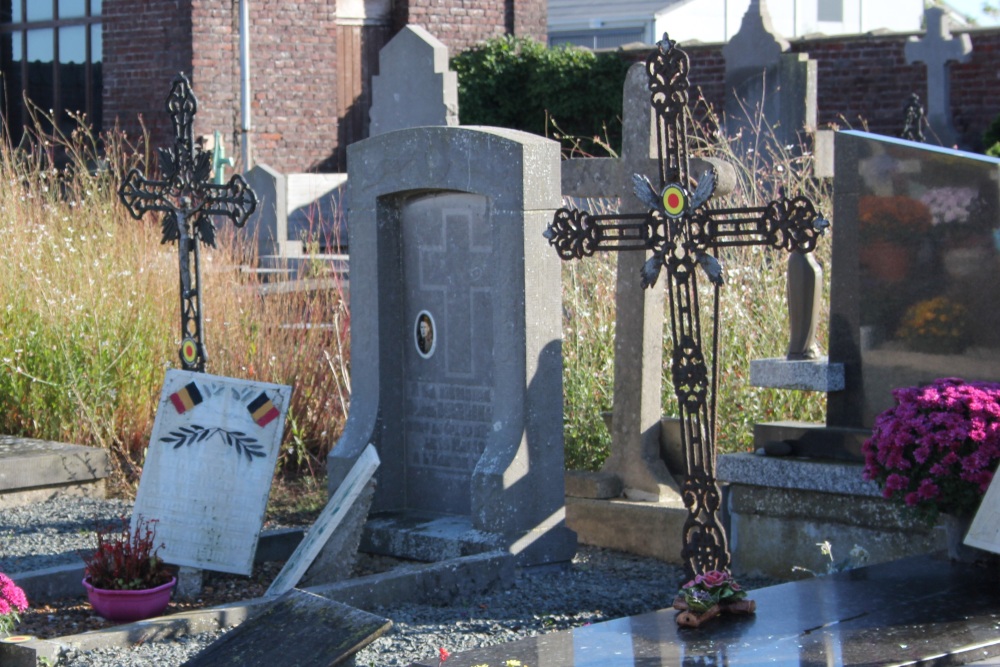 Belgian War Grave Hacquegnies #1