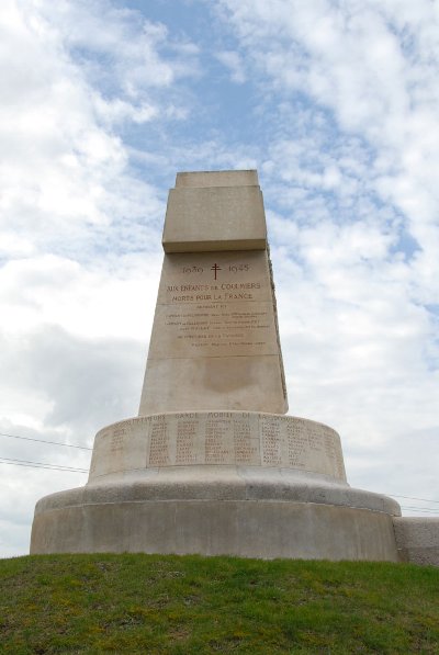 War Memorial and Grave Coulmiers #2