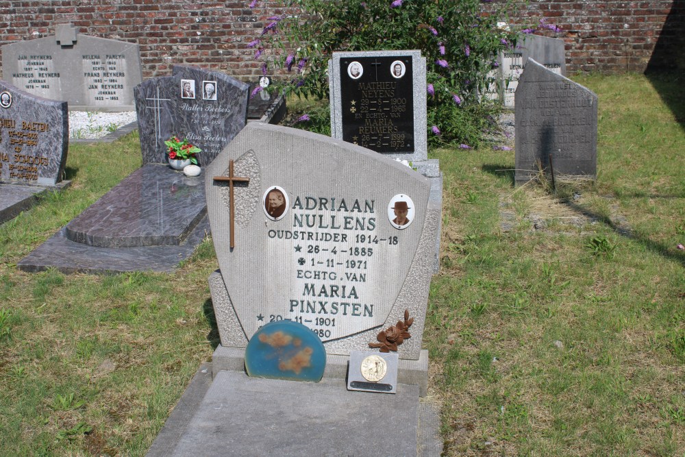 Belgian Graves Veterans Beek #4