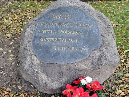Monument Slachtoffers Wola Ziekenhuis Bloedbad #2