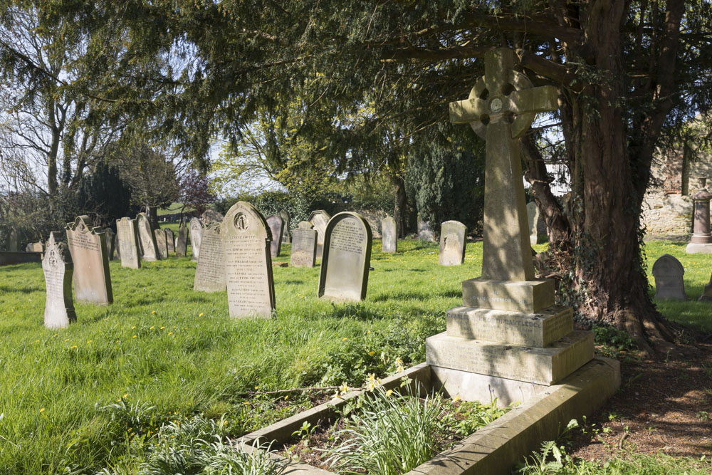 Oorlogsgraf van het Gemenebest St. Michael Churchyard #4