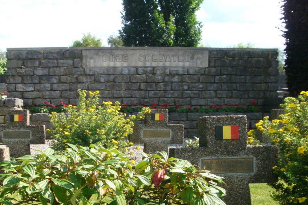 Monument Belgische Militaire Slachtoffers Tielt #2