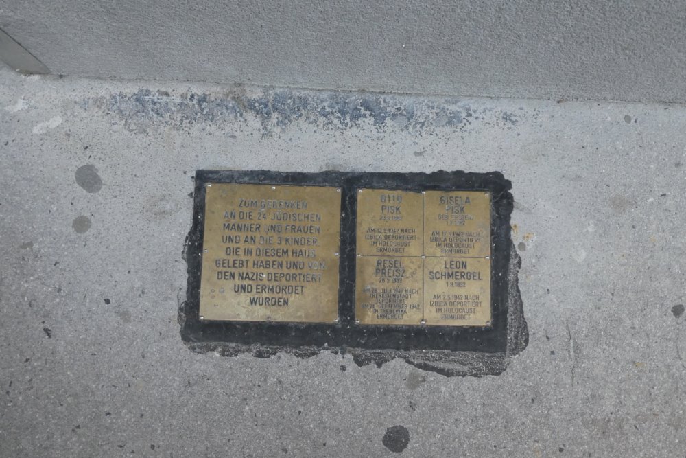 Stolperstein Pazmanitengasse 9