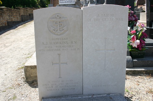 Commonwealth War Graves Lanildut #1