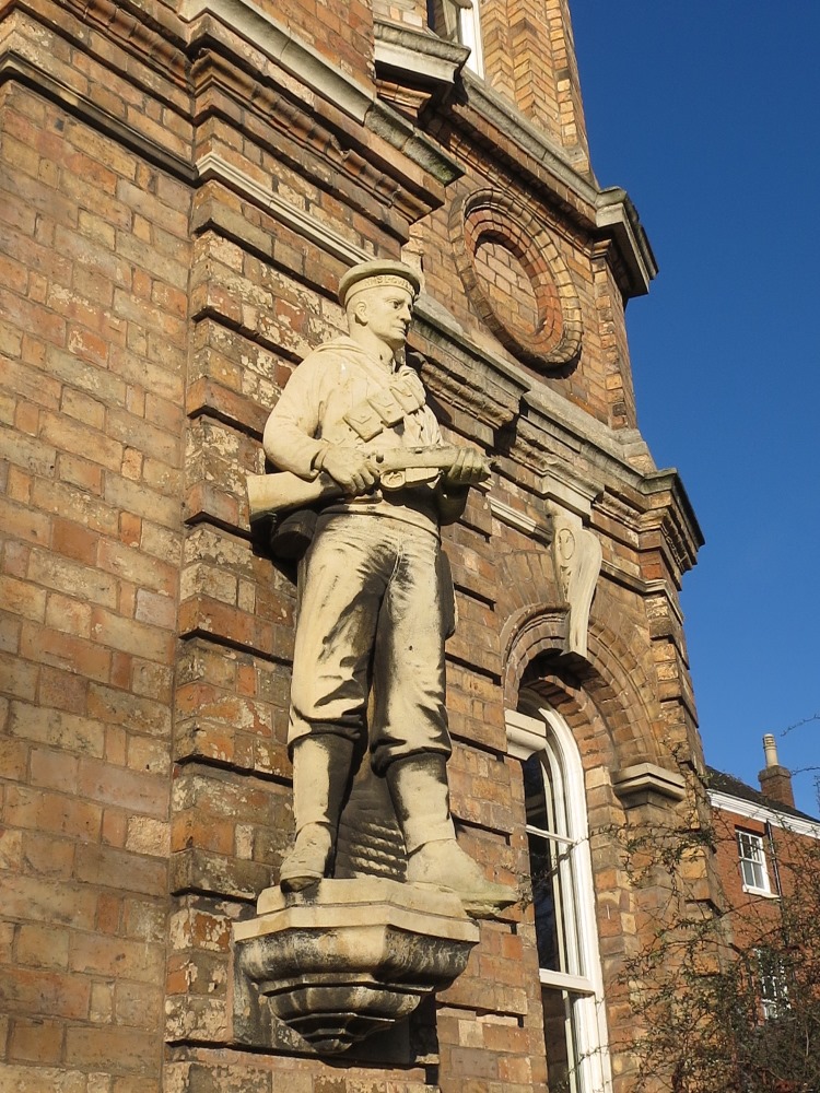 Standbeeld Armed Sailor