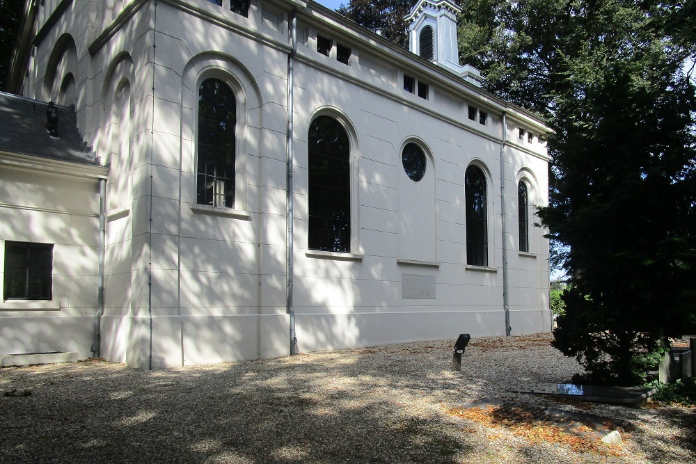 Memorial Refuge Church  Zetten