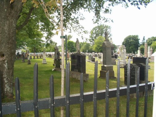 Commonwealth War Graves Mont-Joli Cemetery #1