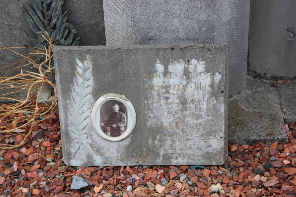 Belgian War Graves Bas-Oha #3