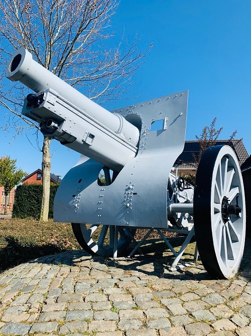 French 155 mm C modèle 1917 Howitzer #2