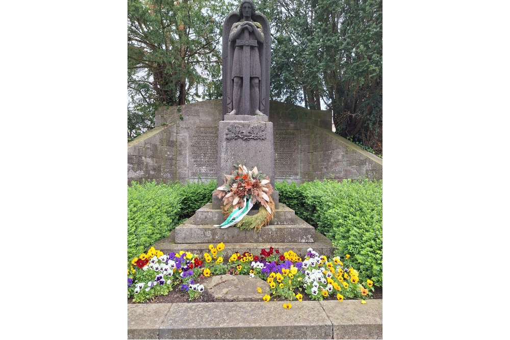 Oorlogsmonument Hochkirchen #2