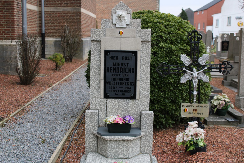 Belgian Graves Veterans Waanrode Churchyard #3