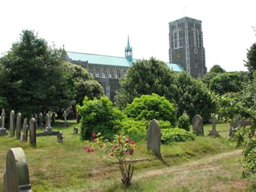 Oorlogsgraven van het Gemenebest St. Edmund Churchyard #1