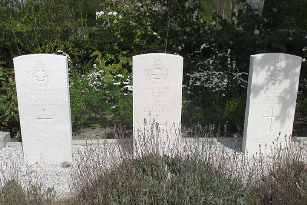 Commonwealth War Graves North Cemetery Leeuwarden #4